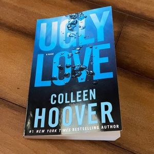 Colleen Hoover-Ugly Love